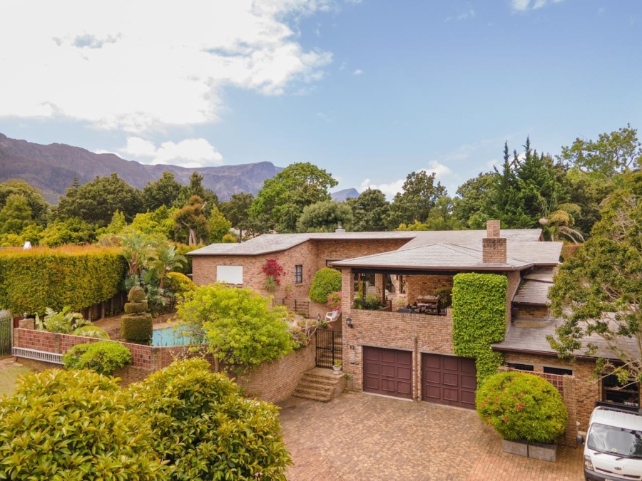 5 Bedroom Property for Sale in Constantia Western Cape